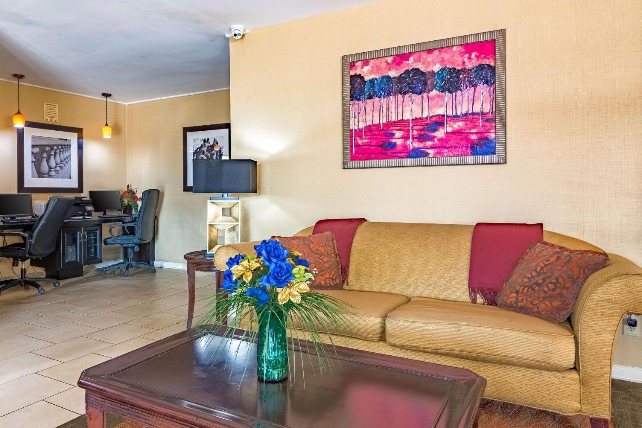 Quality Inn Columbus Near Fort Benning Экстерьер фото